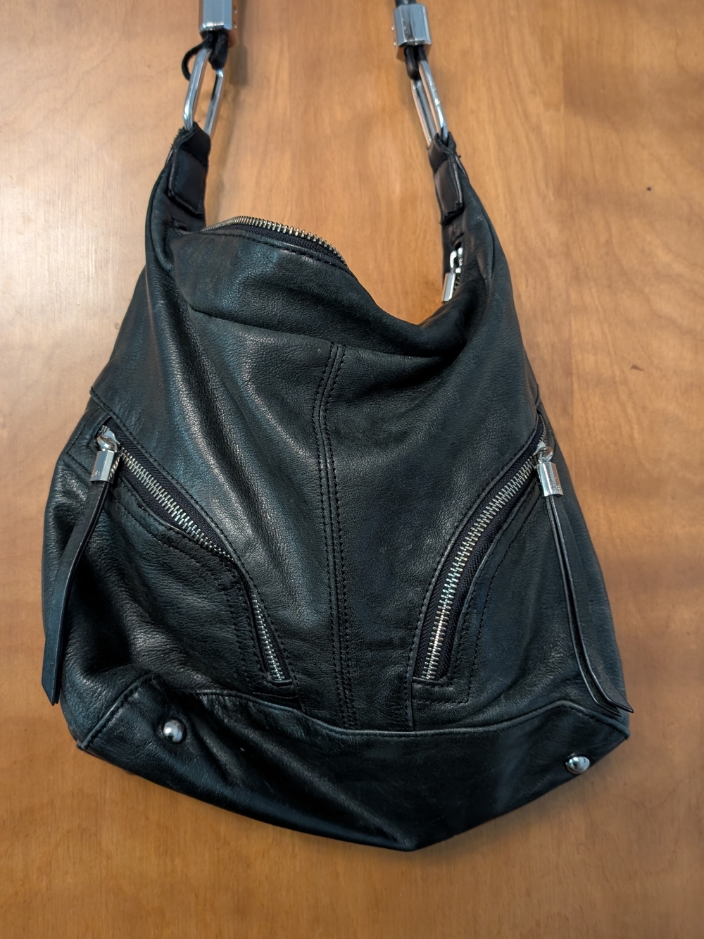 Classic Black Leather Hobo Shoulder Bag - Picture 4 of 13